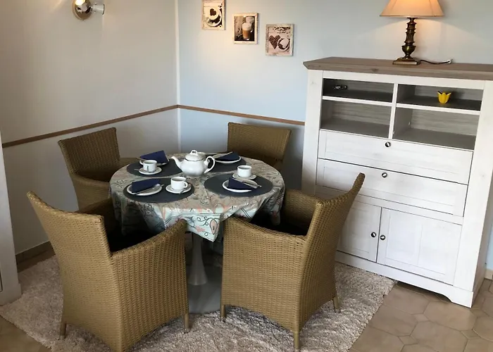 Austernfischer, Mit Sielblick * Dornumersiel